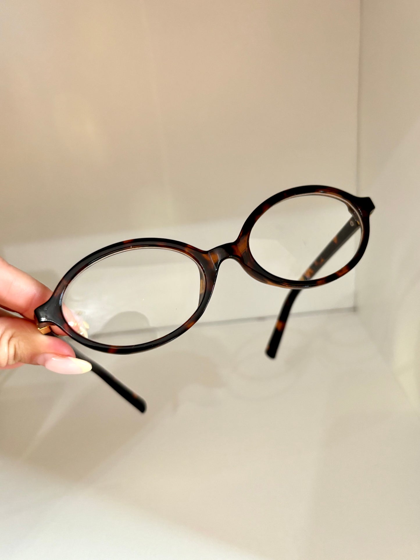 “Trending Glasses”
