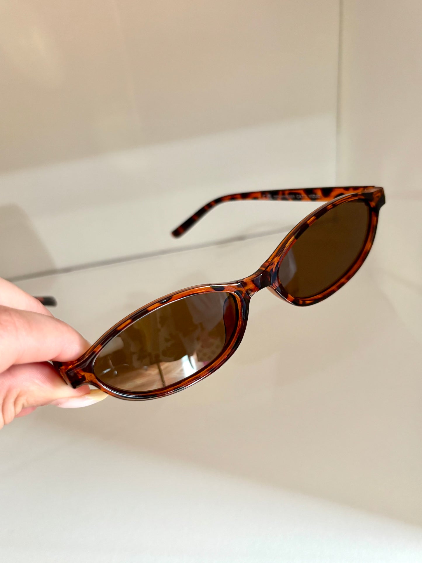 “Divas Sunglasses”