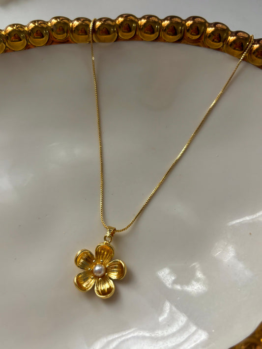 “Flora Necklace”